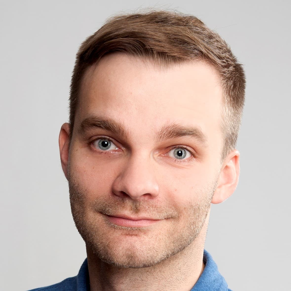 Tatu Puustinen  — Pihlajalinna