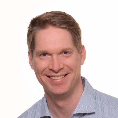 Lauri Kajosaari, Medicine doktor — Pihlajalinna