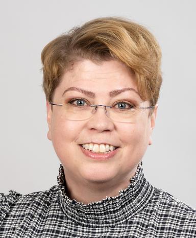 Saara Leskinen, Medicine licentiat — Pihlajalinna
