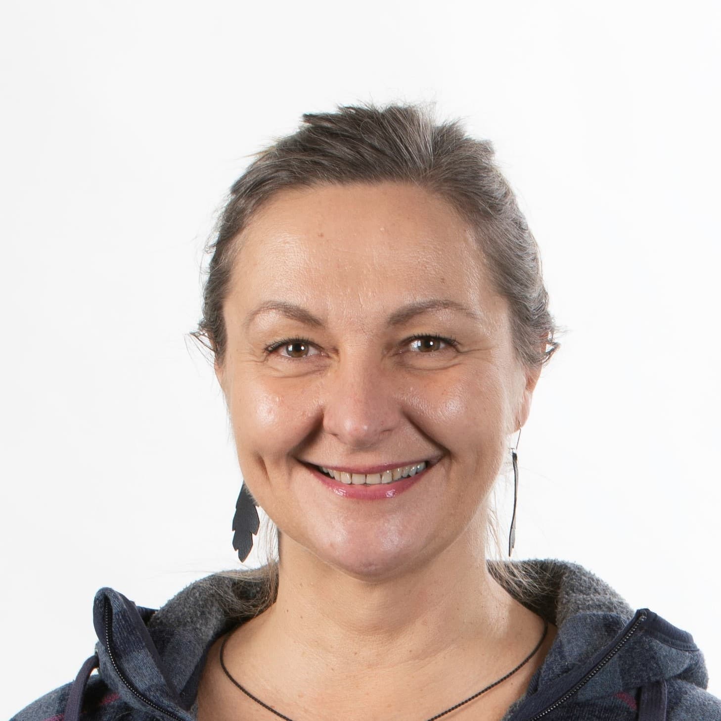 Minna Mäkelä  — Pihlajalinna