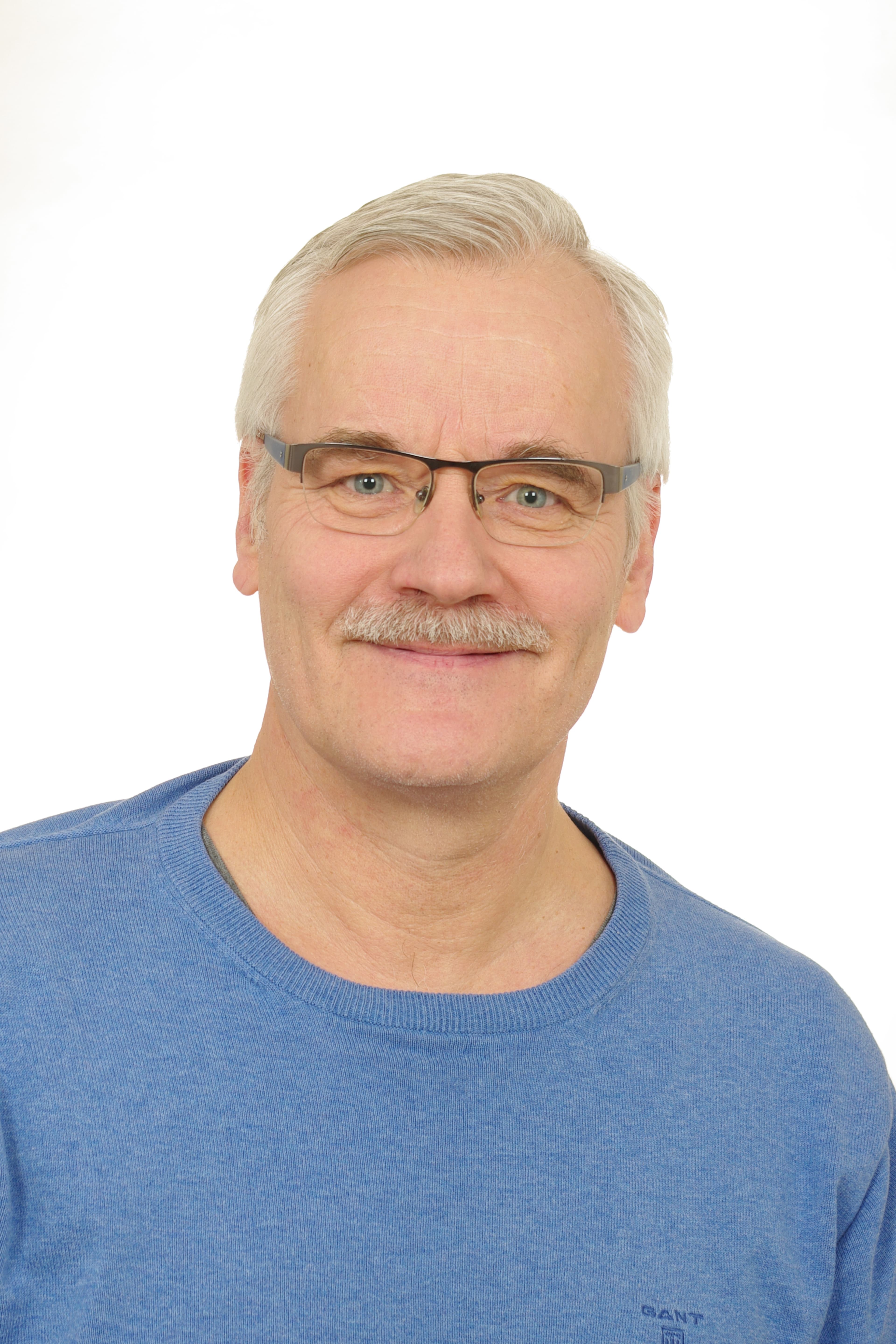 Juhani Aho Lääketieteen lisensiaatti — Pihlajalinna