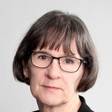 Anita Parviainen, Medicine licentiat — Pihlajalinna
