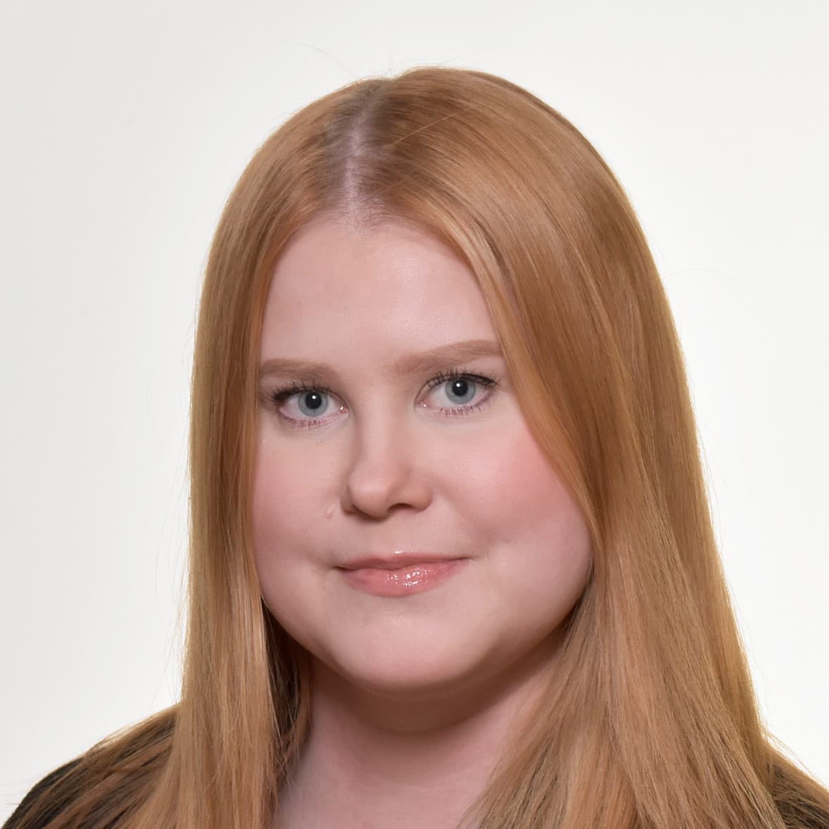 Lotta Pahkala  — Pihlajalinna