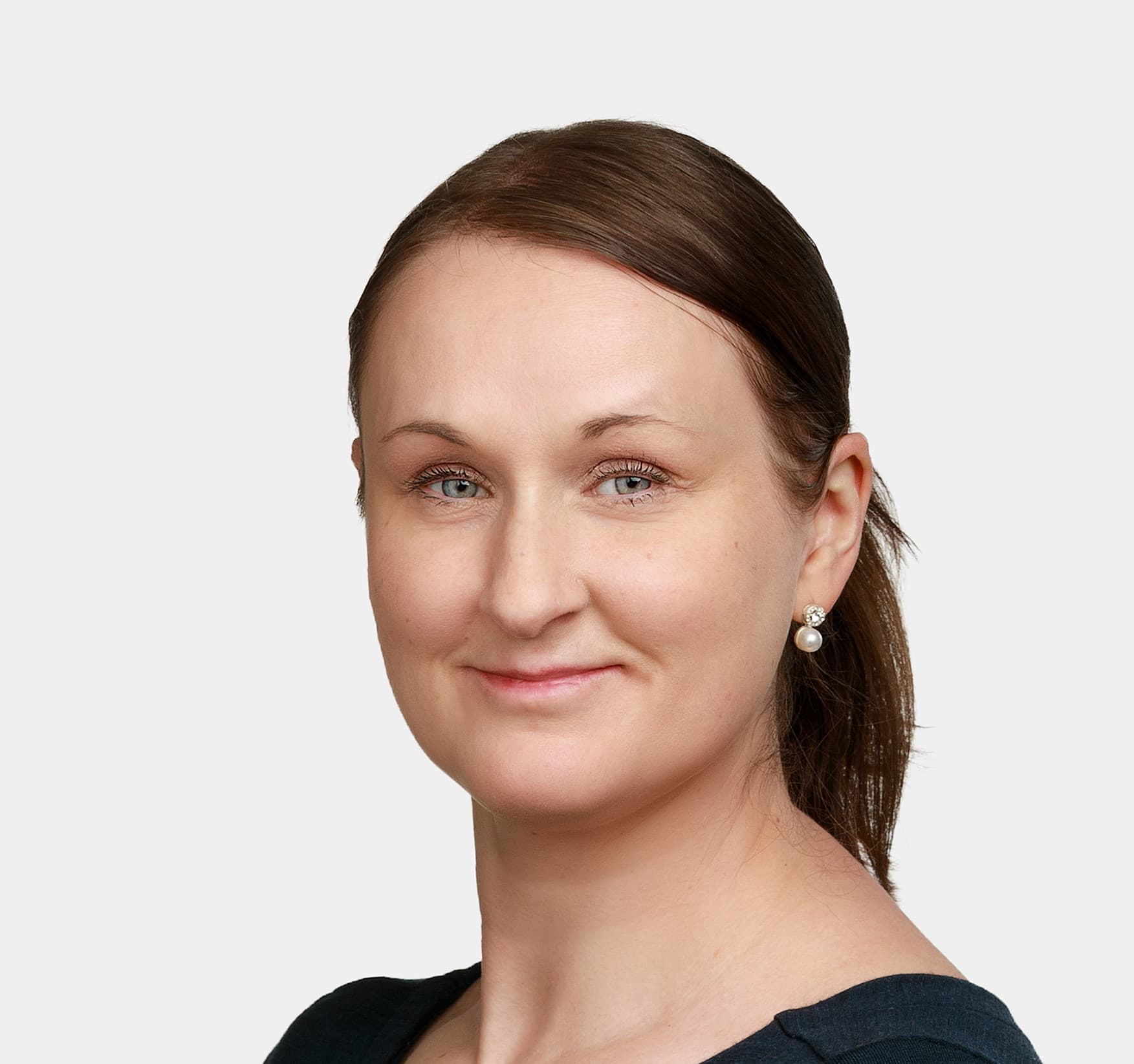 Suvi Latvateikari  — Pihlajalinna