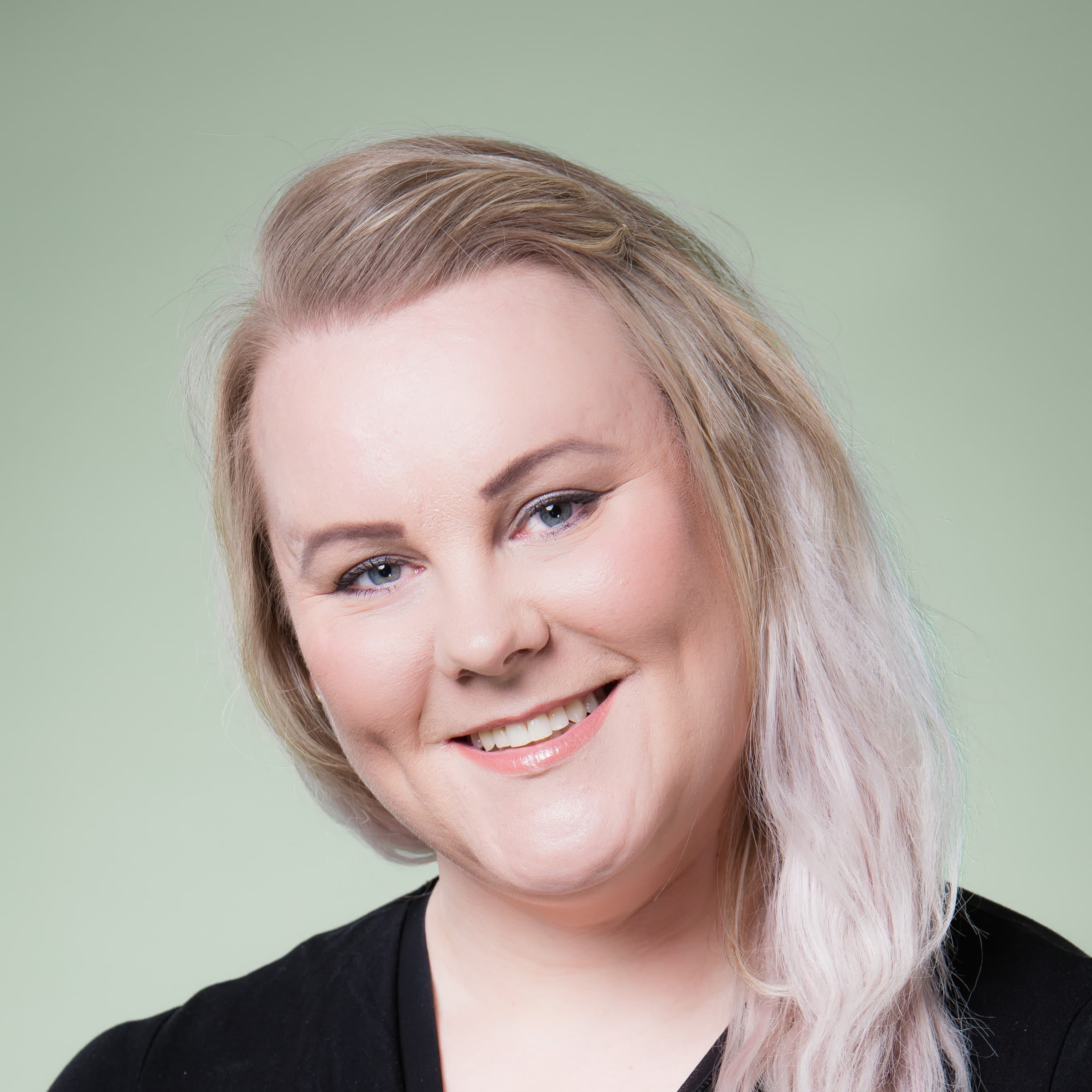 Marika Venäläinen  — Pihlajalinna