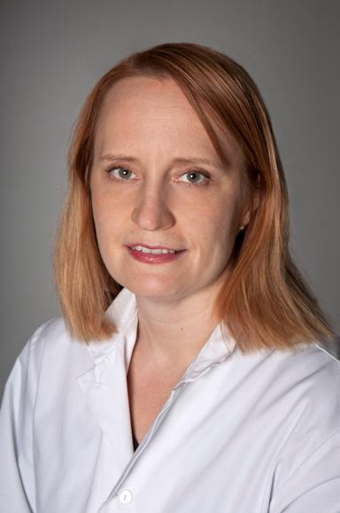 Henna Kärkkäinen, Medicine doktor — Pihlajalinna