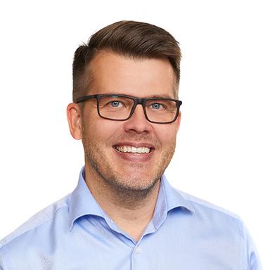 Petteri Kousa, Medicine doktor — Pihlajalinna