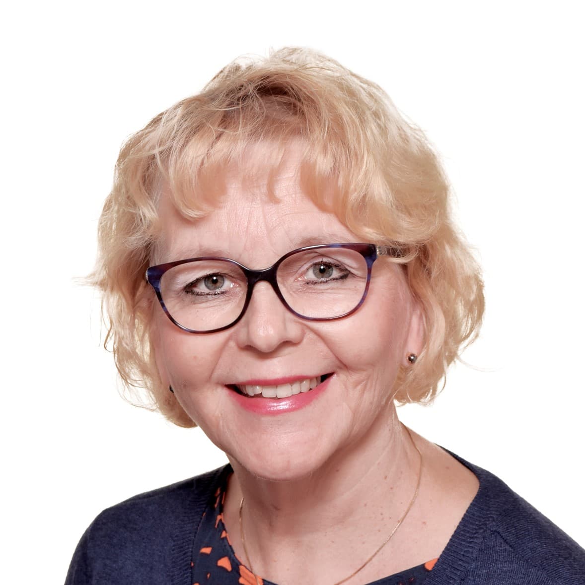 Seija I Vento Dosentti, Lääketieteen ja kirurgian tohtori — Pihlajalinna