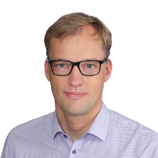 Juhani Haataja  — Pihlajalinna