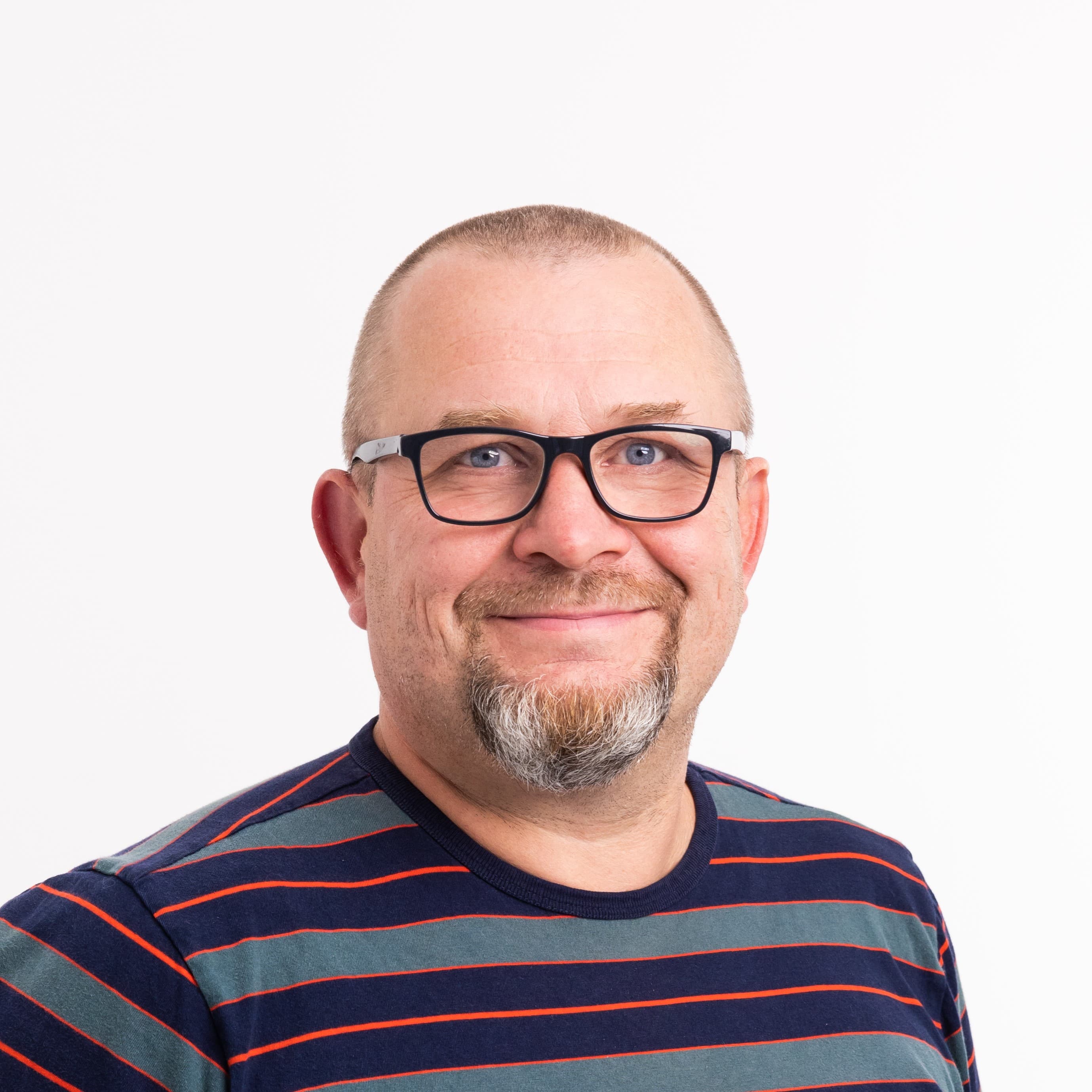 Indrek Song  — Pihlajalinna