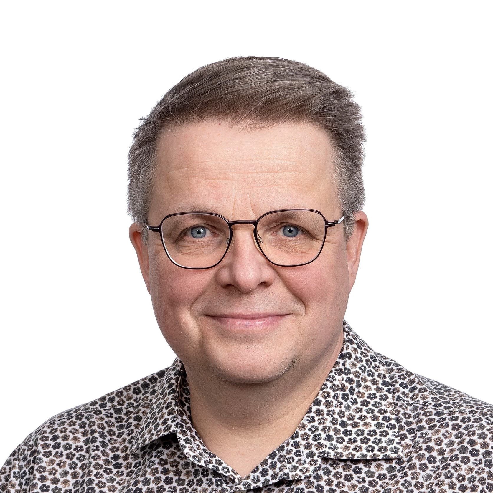 Timo Helasjoki  — Pihlajalinna