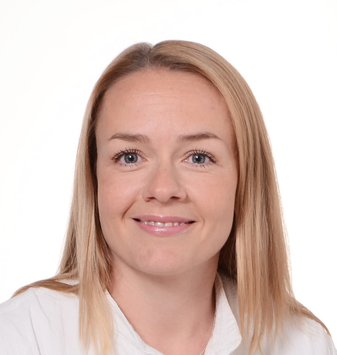 Heli Syrjälä Lääketieteen lisensiaatti — Pihlajalinna