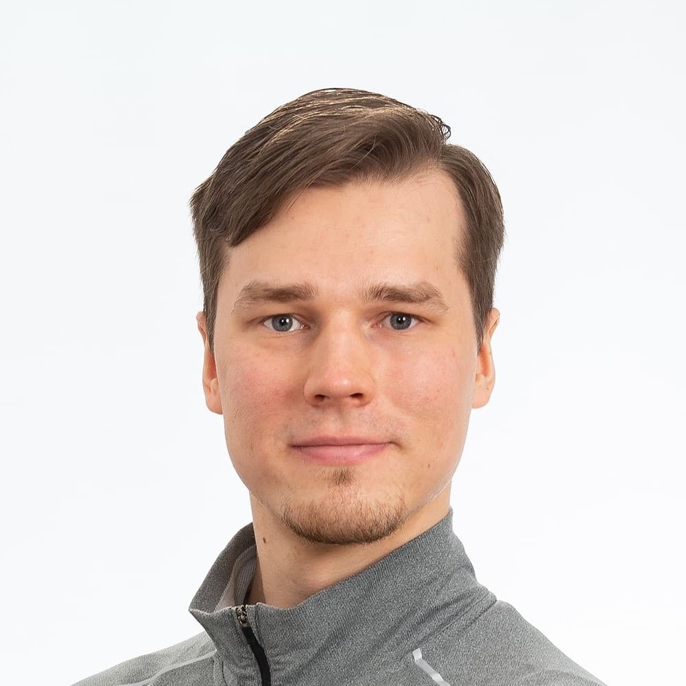 Aleksi Mustonen  — Pihlajalinna