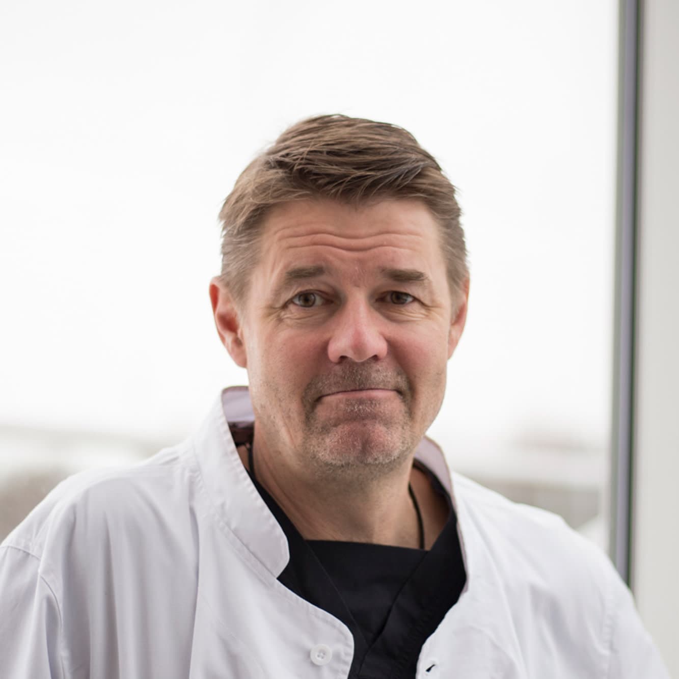 Yrjänä Nietosvaara  — Pihlajalinna