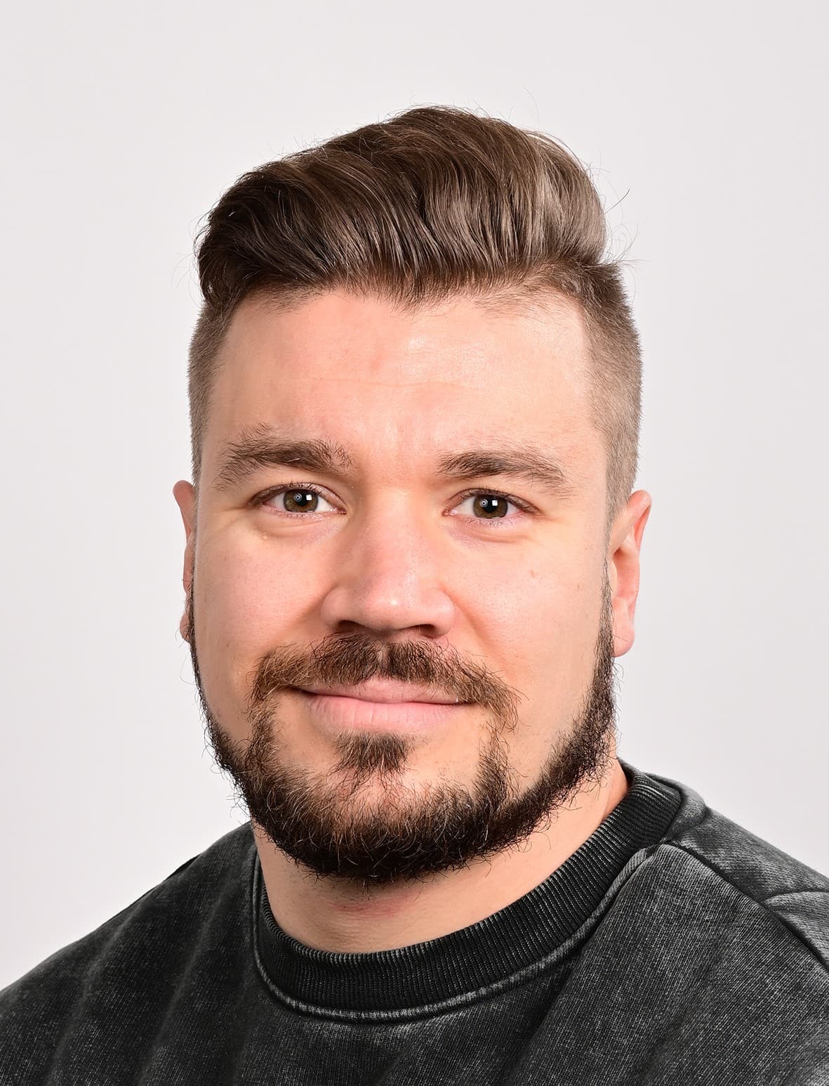 Miika Mykkänen Lääketieteen lisensiaatti — Pihlajalinna