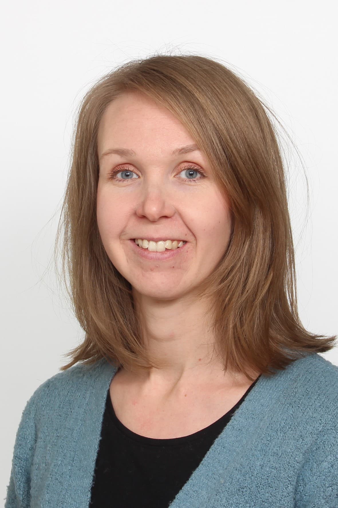 Mia Ek — Pihlajalinna