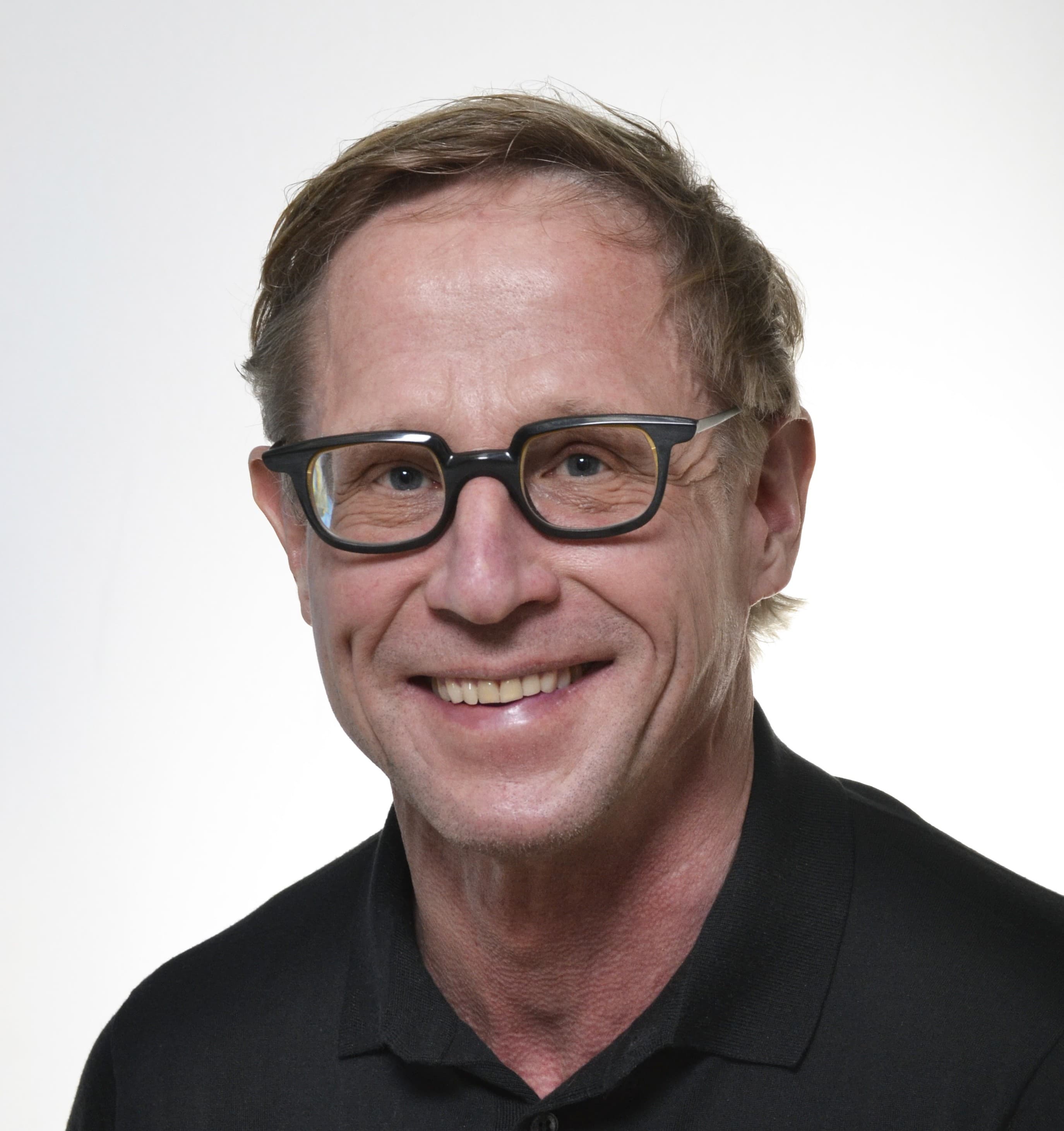 Martti Aho Lääketieteen tohtori — Pihlajalinna