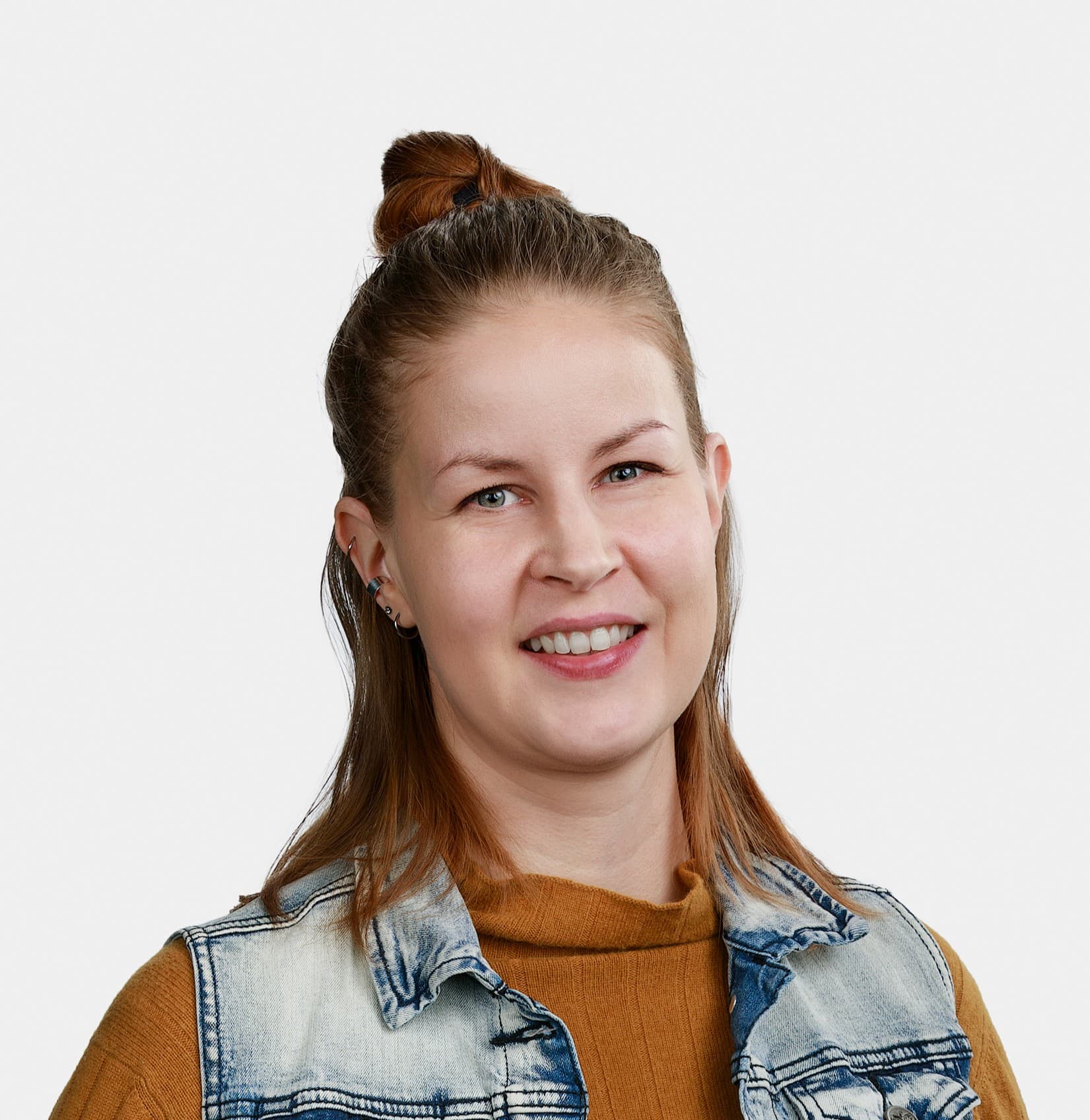 Reetta Ojanperä — Pihlajalinna