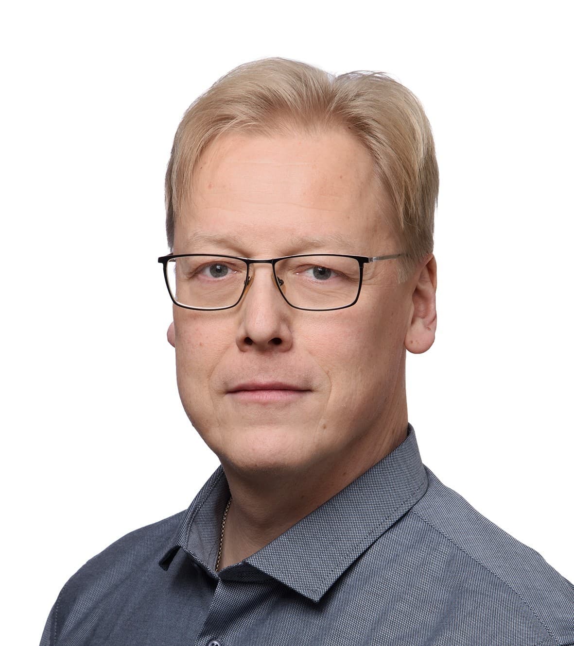 Oskari Jääskeläinen — Pihlajalinna