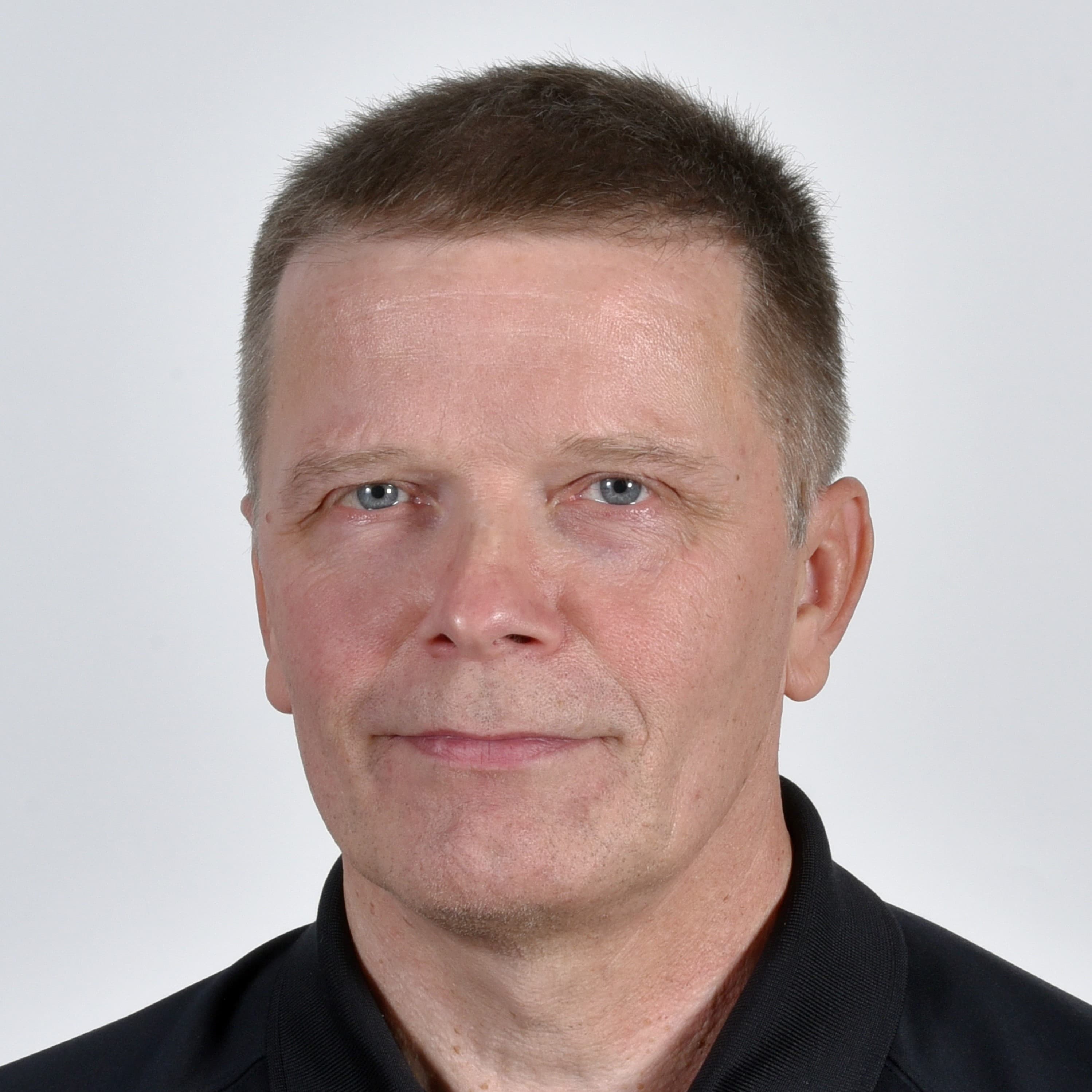 Ari Haapanen — Pihlajalinna
