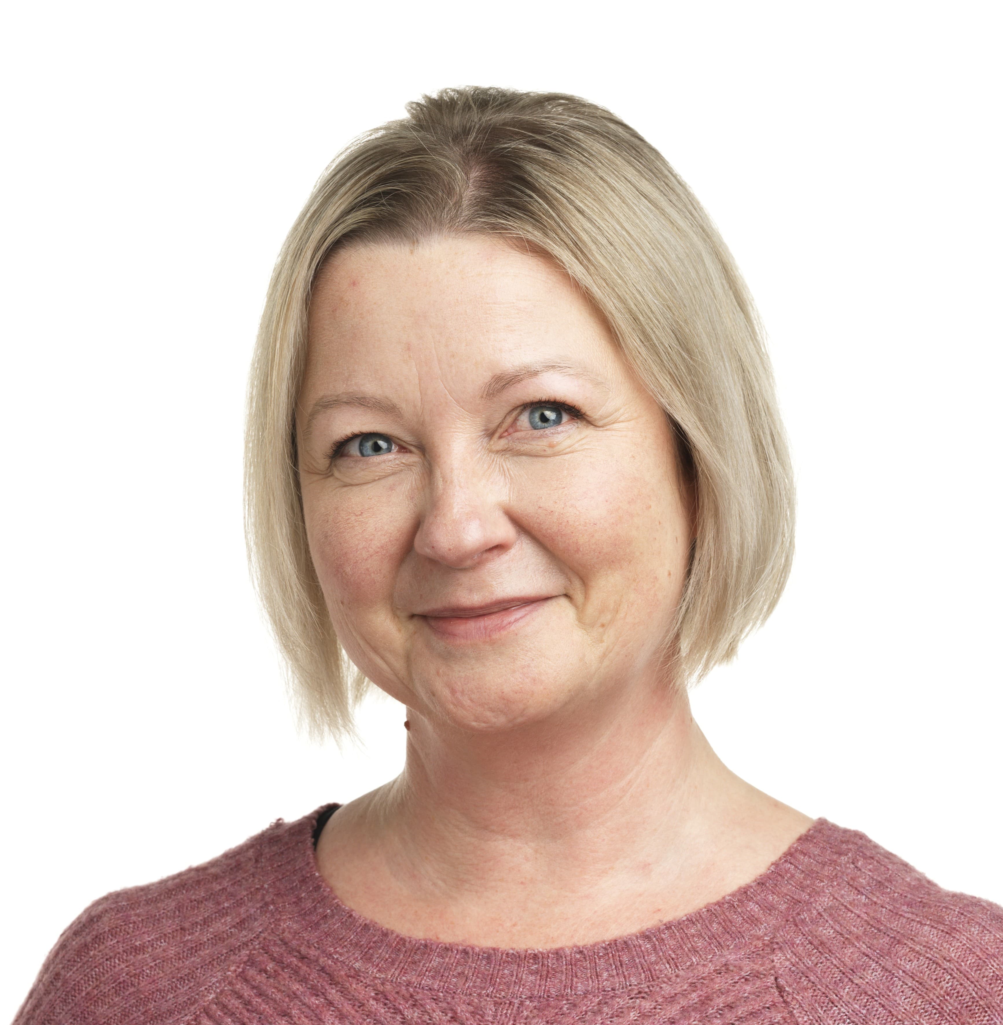 Miia Mäkilä — Pihlajalinna