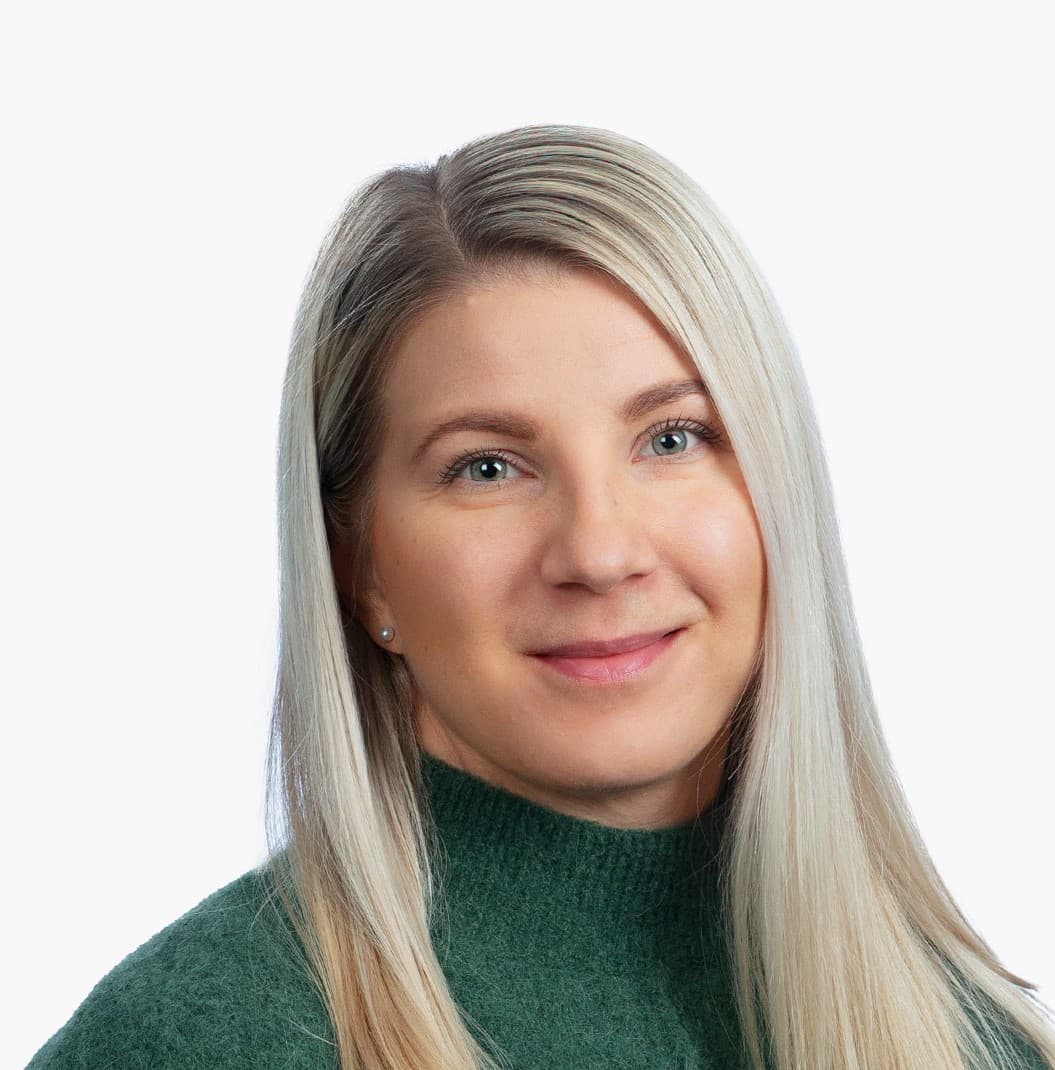 Pia Lähteenmäki — Pihlajalinna
