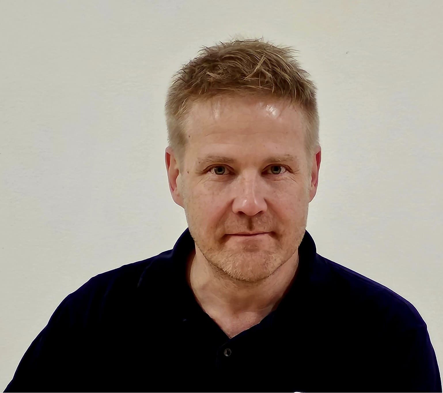 Tuomas Savikkomaa — Pihlajalinna