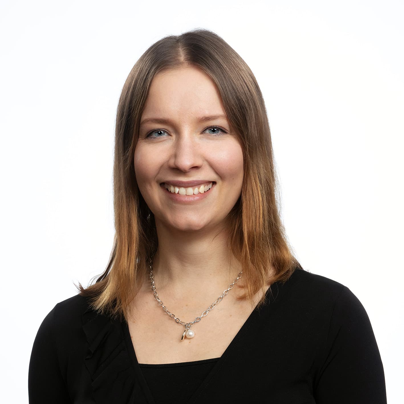 Nelly Palola — Pihlajalinna