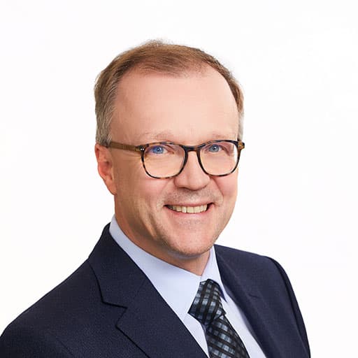 Petri Mäkelä — Pihlajalinna