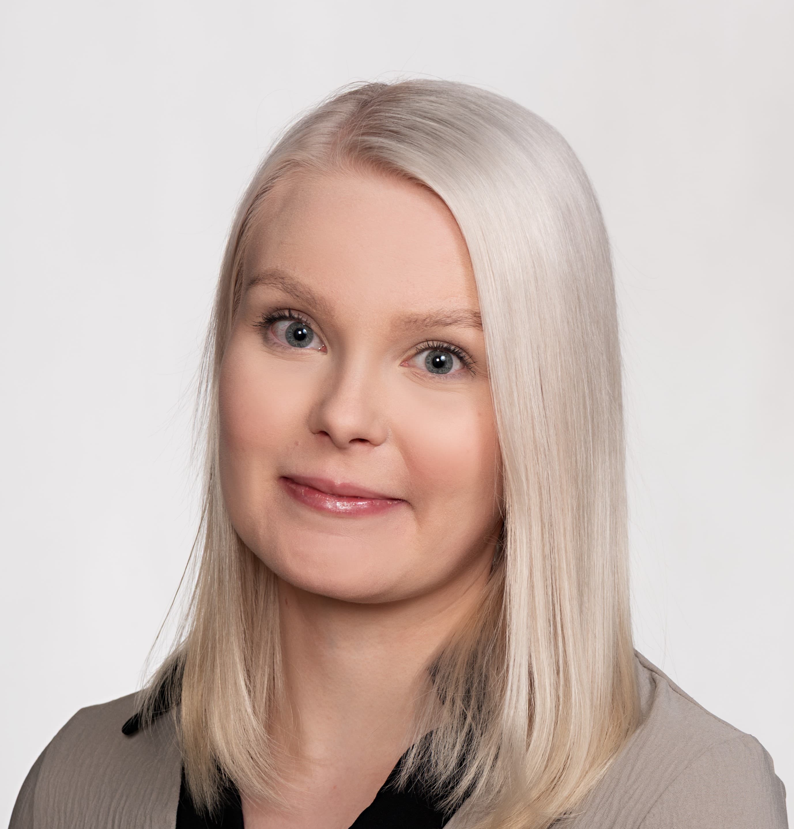 Annika Siira — Pihlajalinna
