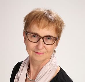 Outi Kaarela — Pihlajalinna